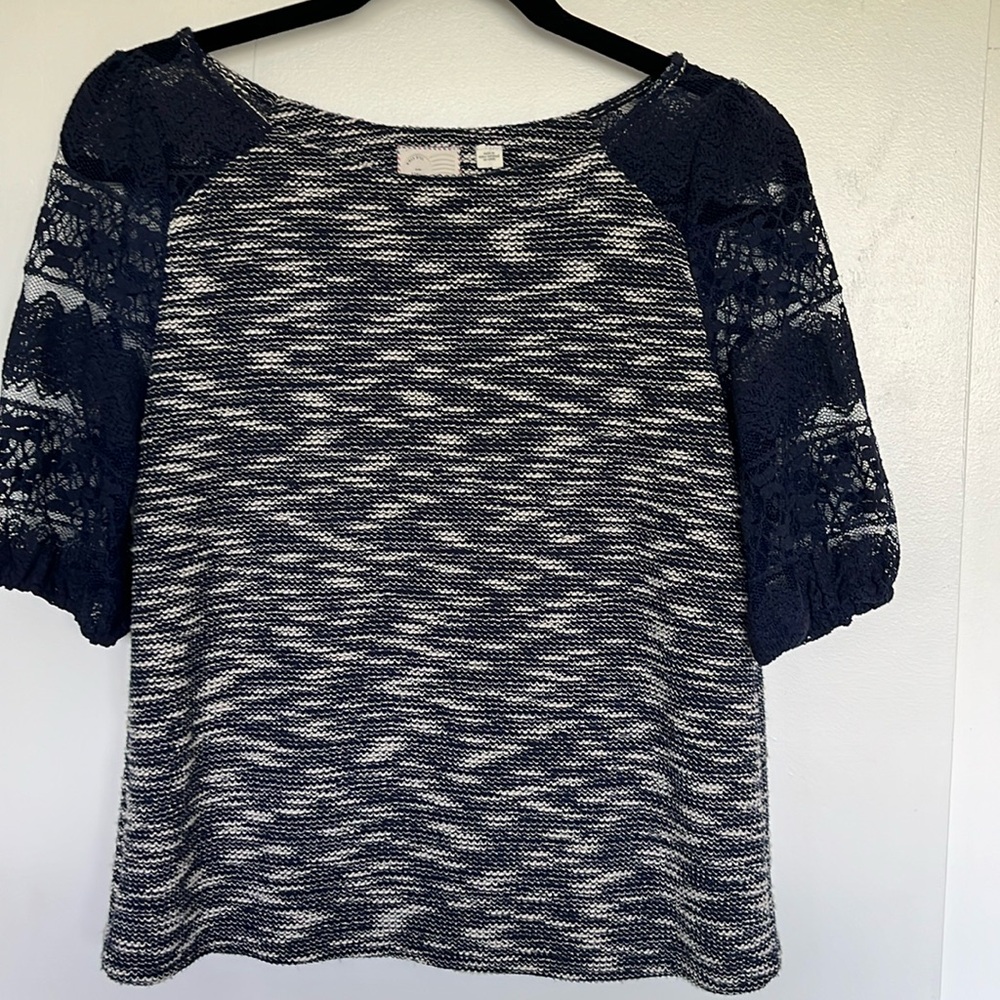 Anthropologie Postmark Raglan Lace Sleeve Top
